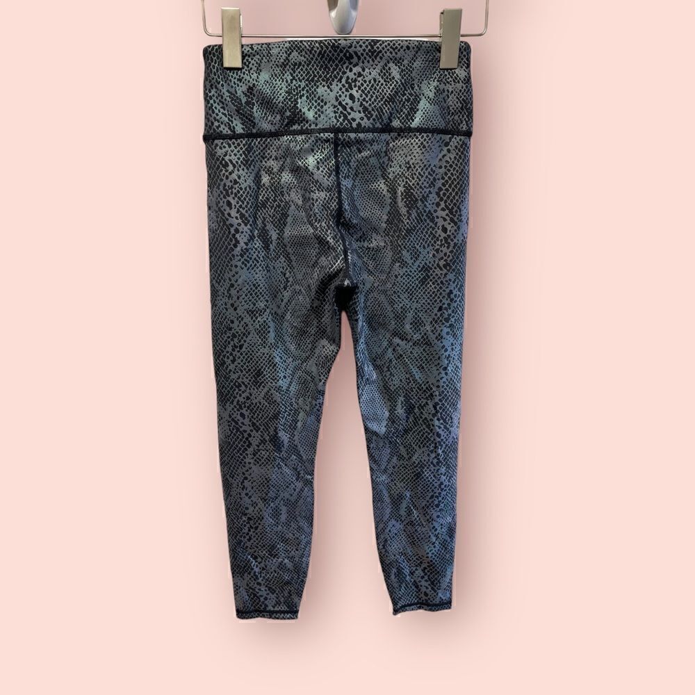 ‎IVL Collective Hydralux Metallic Snakeskin Simple Leggings Size 6 - Picture 5 of 7